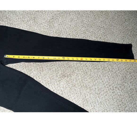 Uniqlo - Black Jegging Pants - Comfortable and Versatile - Picture 6 of 10